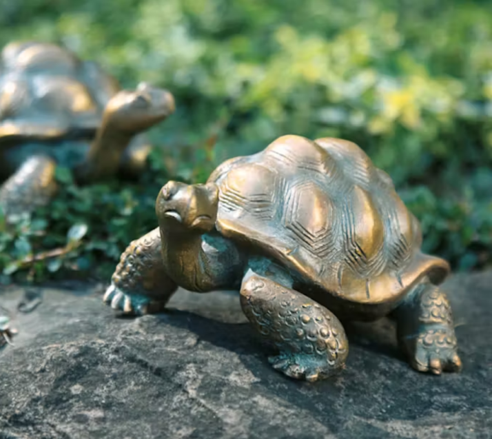Trädgårdskonst gjuten sköldpadda med vacker patina