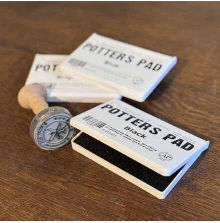 Personlig gummist�mpel och Potter's Pad st�mpeldyna