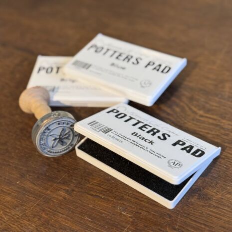 Personlig gummist�mpel och Potter's Pad st�mpeldyna